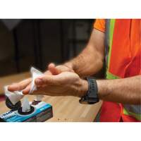 JQ682 X-Large Cleaning Wipes, 80 Wipes, 8" x 8"